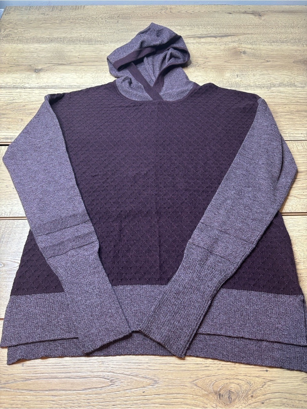 Women’s Smartwool Shadow Pine Textured Hoodie in Plum Size Medium